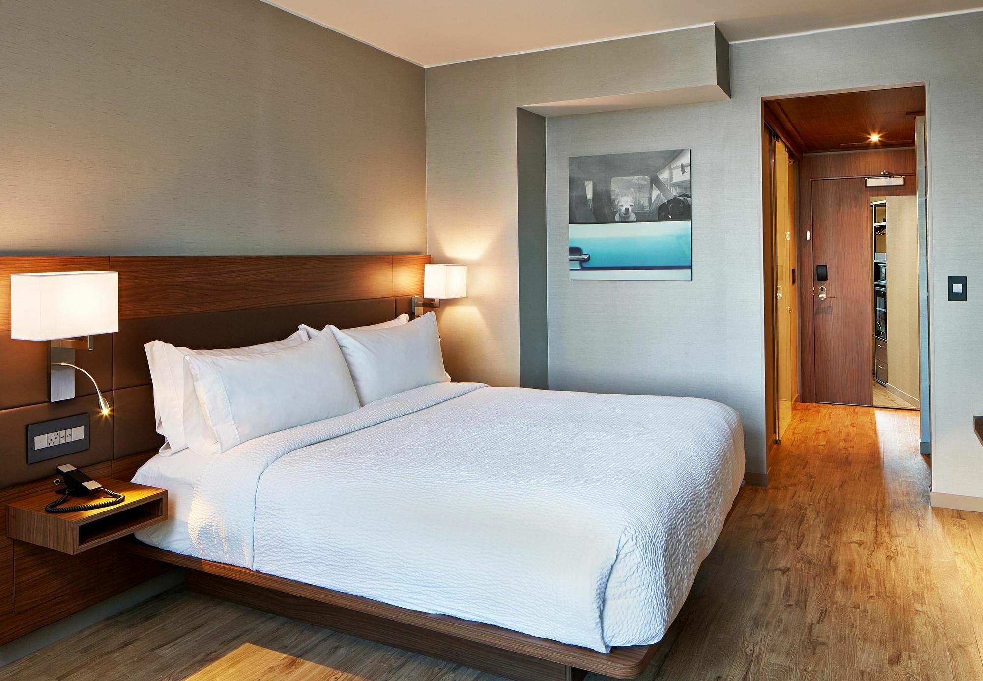 Ac Hotel By Marriott Portland Downtown, Or Exteriör bild